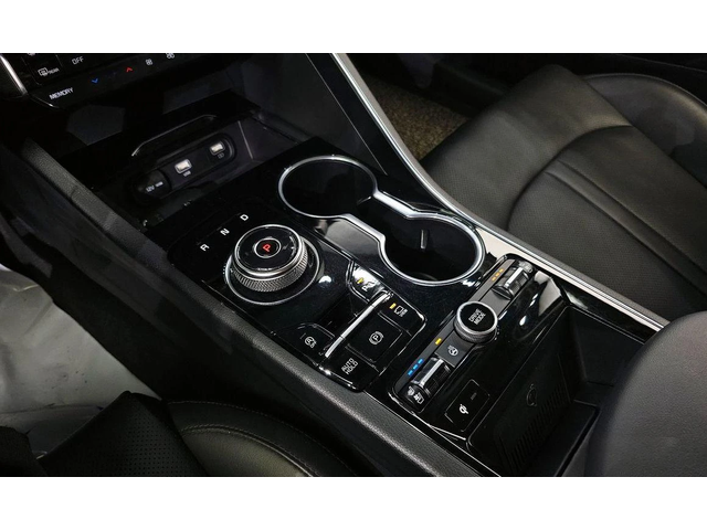 Kia K5 - автомобили, коли, обяви за нови и употребявани 8