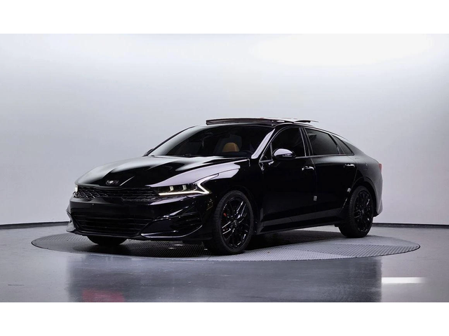 Kia K5 - автомобили, коли, обяви за нови и употребявани 0