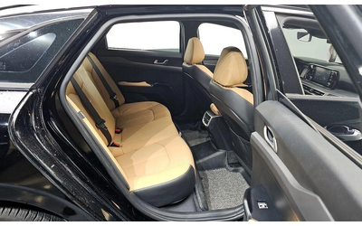 Kia K5 - автомобили, коли, обяви за нови и употребявани 11