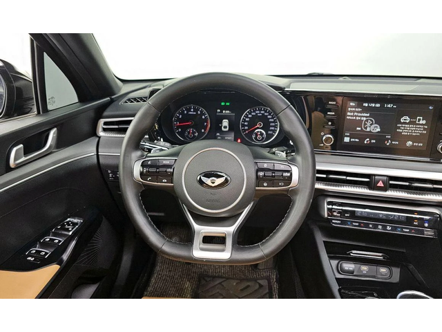 Kia K5 - автомобили, коли, обяви за нови и употребявани 12