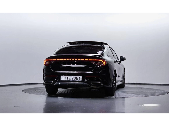 Kia K5 - автомобили, коли, обяви за нови и употребявани 3