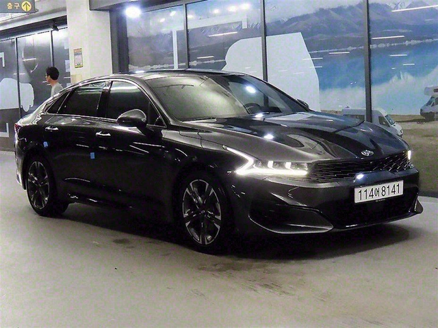 Kia K5 - автомобили, коли, обяви за нови и употребявани 0