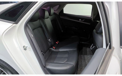 Kia K5 - автомобили, коли, обяви за нови и употребявани 11