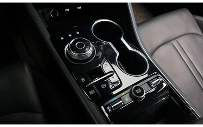 Kia K5 - автомобили, коли, обяви за нови и употребявани 8