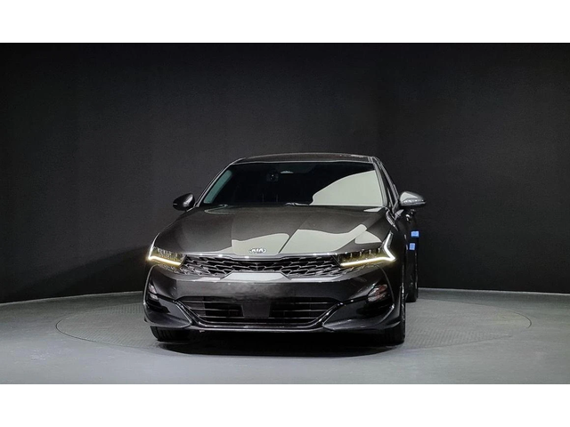 Kia K5 - автомобили, коли, обяви за нови и употребявани 2