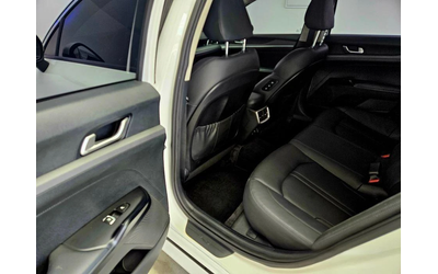 Kia K5 - автомобили, коли, обяви за нови и употребявани 10