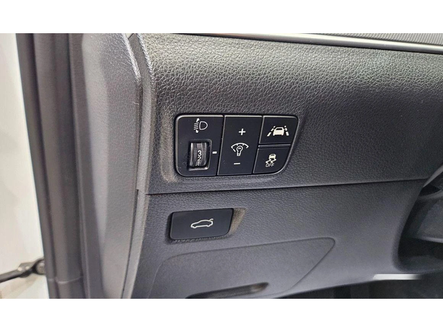 Kia K5 - автомобили, коли, обяви за нови и употребявани 9