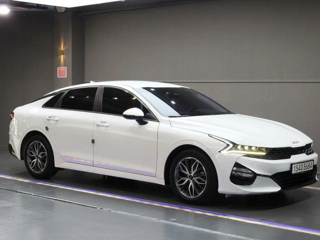 Kia K5 - автомобили, коли, обяви за нови и употребявани 0