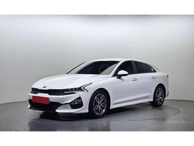 Kia K5 - автомобили, коли, обяви за нови и употребявани 0