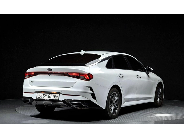 Kia K5 - автомобили, коли, обяви за нови и употребявани 1