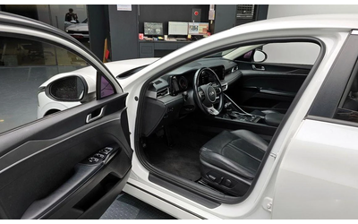 Kia K5 - автомобили, коли, обяви за нови и употребявани 10