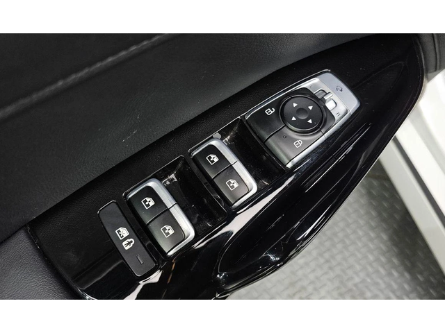 Kia K5 - автомобили, коли, обяви за нови и употребявани 11