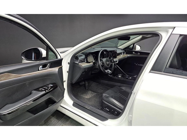 Kia K5 - автомобили, коли, обяви за нови и употребявани 9