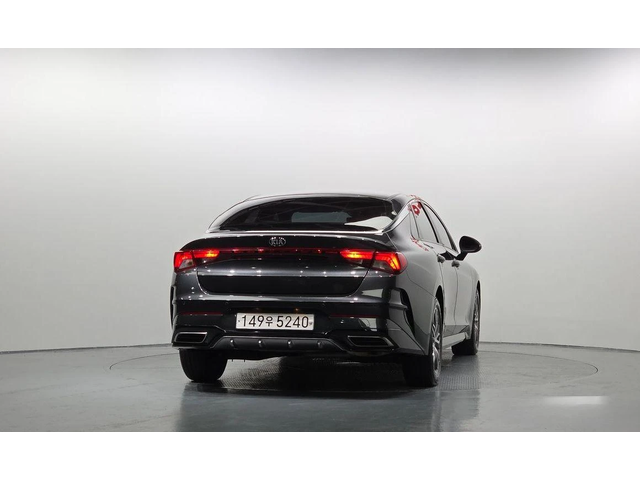 Kia K5 - автомобили, коли, обяви за нови и употребявани 3