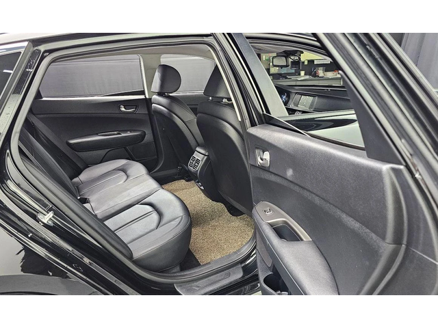 Kia K5 - автомобили, коли, обяви за нови и употребявани 12