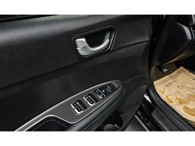 Kia K5 - автомобили, коли, обяви за нови и употребявани 13