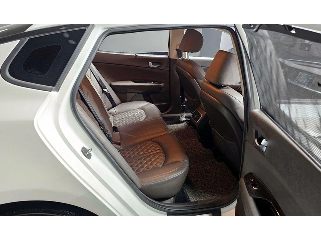 Kia K5 - автомобили, коли, обяви за нови и употребявани 11