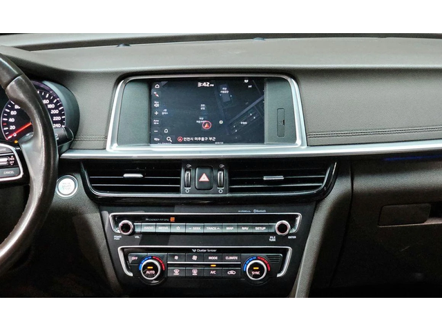 Kia K5 - автомобили, коли, обяви за нови и употребявани 13