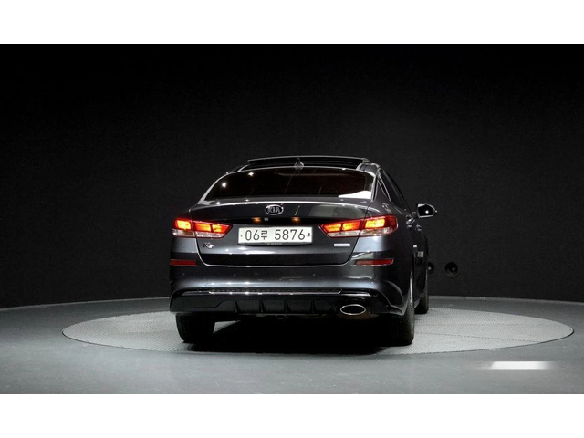 Kia K5 - автомобили, коли, обяви за нови и употребявани 3