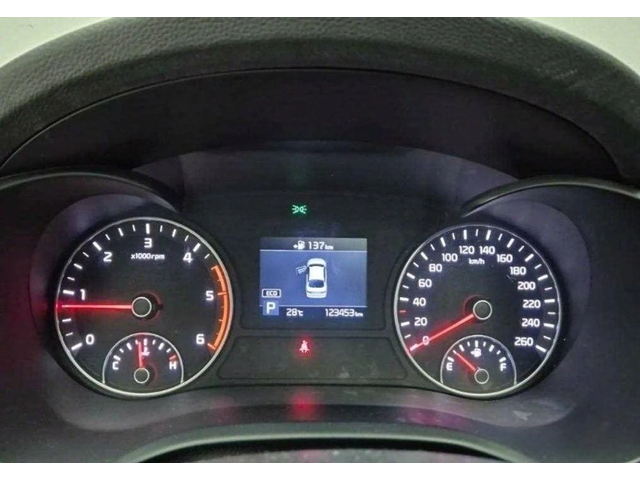 Kia K5 - автомобили, коли, обяви за нови и употребявани 4