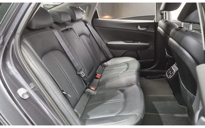 Kia K5 - автомобили, коли, обяви за нови и употребявани 11