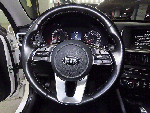 Kia K5 - автомобили, коли, обяви за нови и употребявани 7