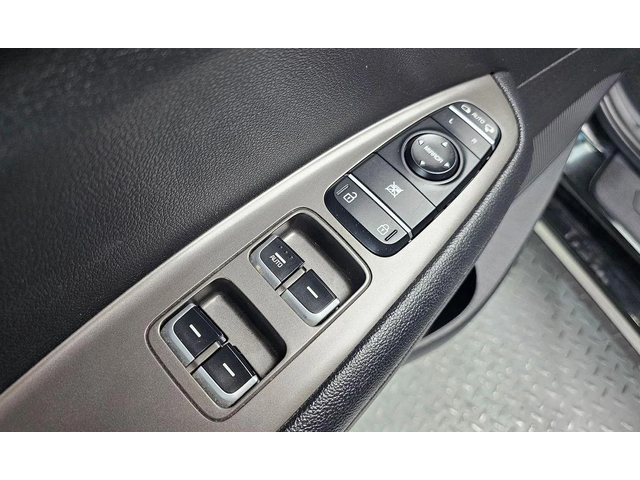 Kia K5 - автомобили, коли, обяви за нови и употребявани 11