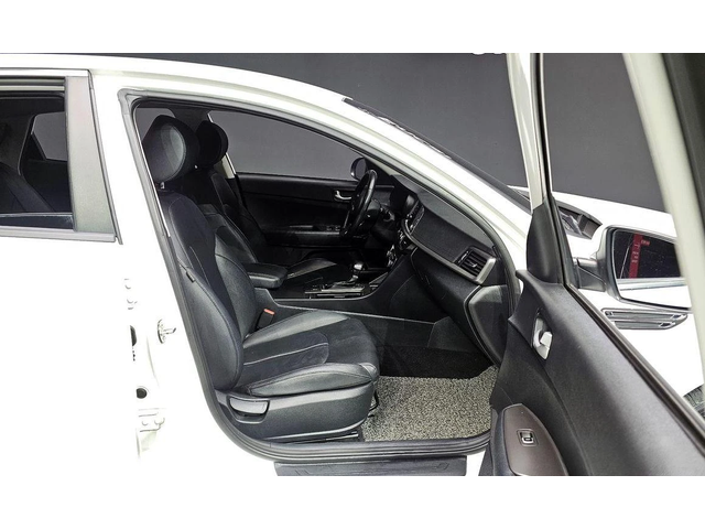 Kia K5 - автомобили, коли, обяви за нови и употребявани 11