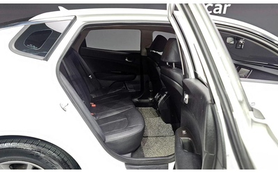 Kia K5 - автомобили, коли, обяви за нови и употребявани 12