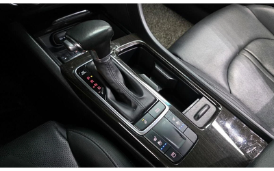 Kia K5 - автомобили, коли, обяви за нови и употребявани 8