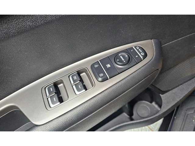 Kia K5 - автомобили, коли, обяви за нови и употребявани 13