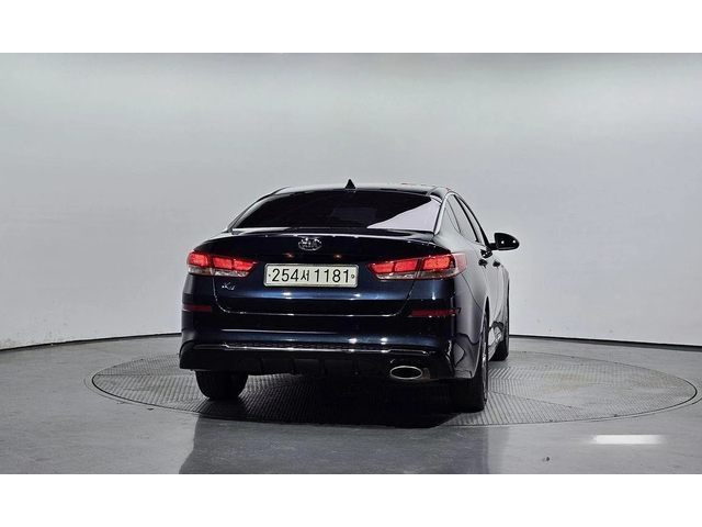 Kia K5 - автомобили, коли, обяви за нови и употребявани 3