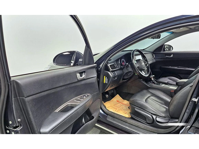 Kia K5 - автомобили, коли, обяви за нови и употребявани 9