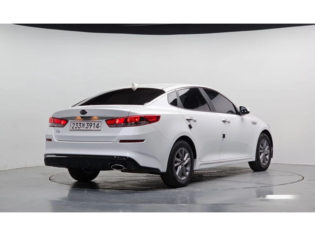 Kia K5 - автомобили, коли, обяви за нови и употребявани 1