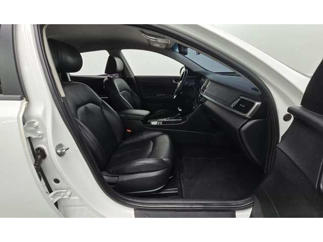 Kia K5 - автомобили, коли, обяви за нови и употребявани 10