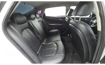 Kia K5 - автомобили, коли, обяви за нови и употребявани 11