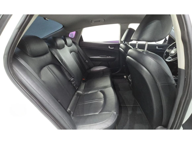 Kia K5 - автомобили, коли, обяви за нови и употребявани 11