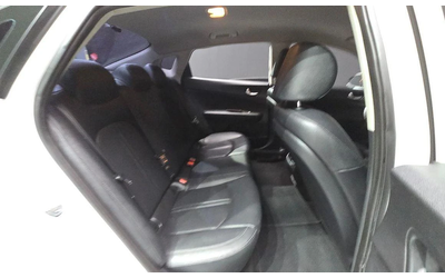 Kia K5 - автомобили, коли, обяви за нови и употребявани 11