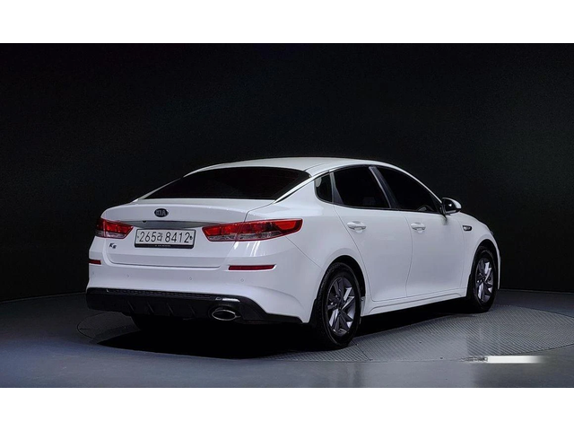 Kia K5 - автомобили, коли, обяви за нови и употребявани 1