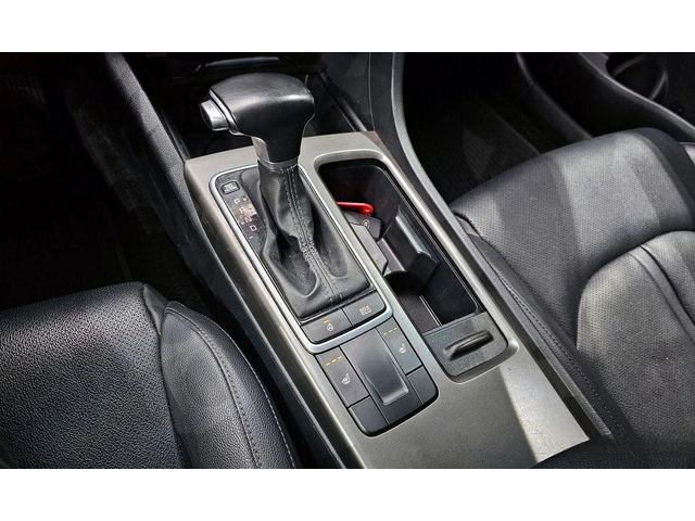 Kia K5 - автомобили, коли, обяви за нови и употребявани 8