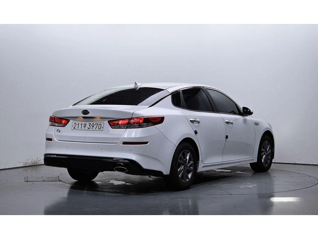 Kia K5 - автомобили, коли, обяви за нови и употребявани 1