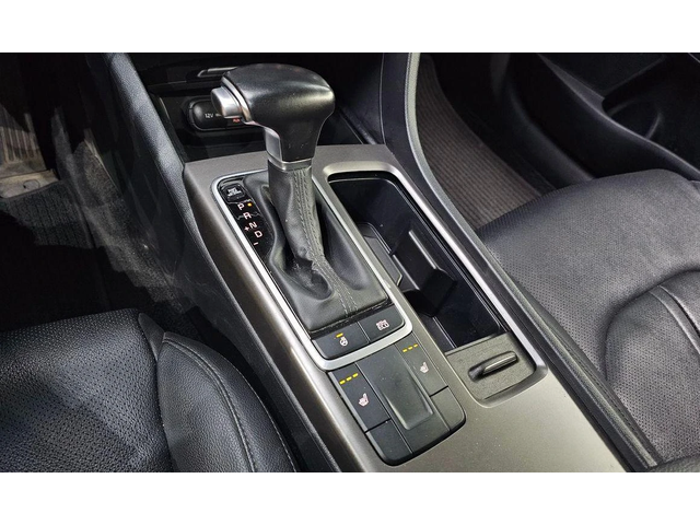 Kia K5 - автомобили, коли, обяви за нови и употребявани 8