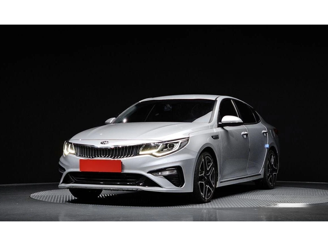 Kia K5 - автомобили, коли, обяви за нови и употребявани 0