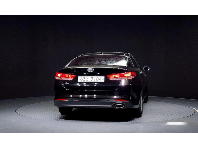 Kia K5 - автомобили, коли, обяви за нови и употребявани 3