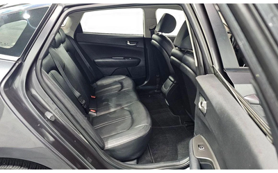 Kia K5 - автомобили, коли, обяви за нови и употребявани 10