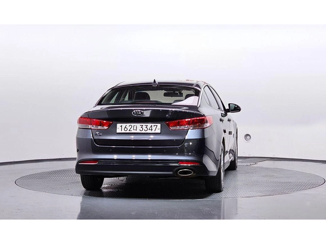 Kia K5 - автомобили, коли, обяви за нови и употребявани 3