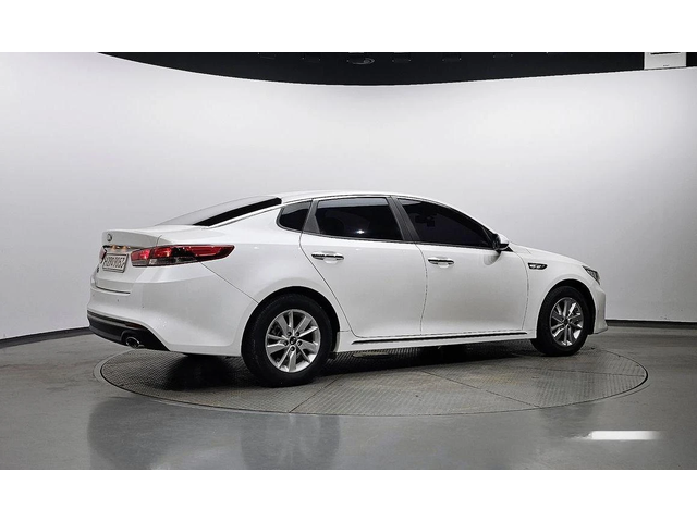 Kia K5 LPG - автомобили, коли, обяви за нови и употребявани 1