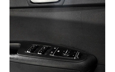 Kia K5 - автомобили, коли, обяви за нови и употребявани 10