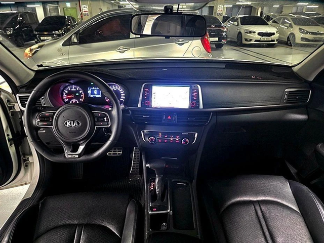 Kia K5 - автомобили, коли, обяви за нови и употребявани 9