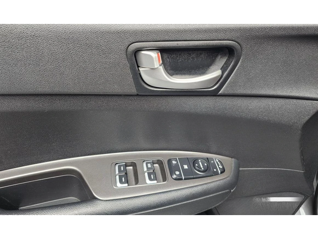 Kia K5 LPG - автомобили, коли, обяви за нови и употребявани 13